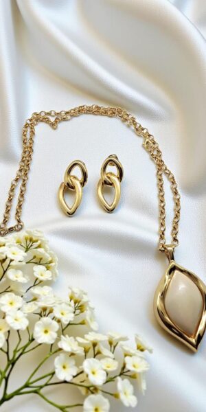 Dupla: Colar com pedra e Brincos